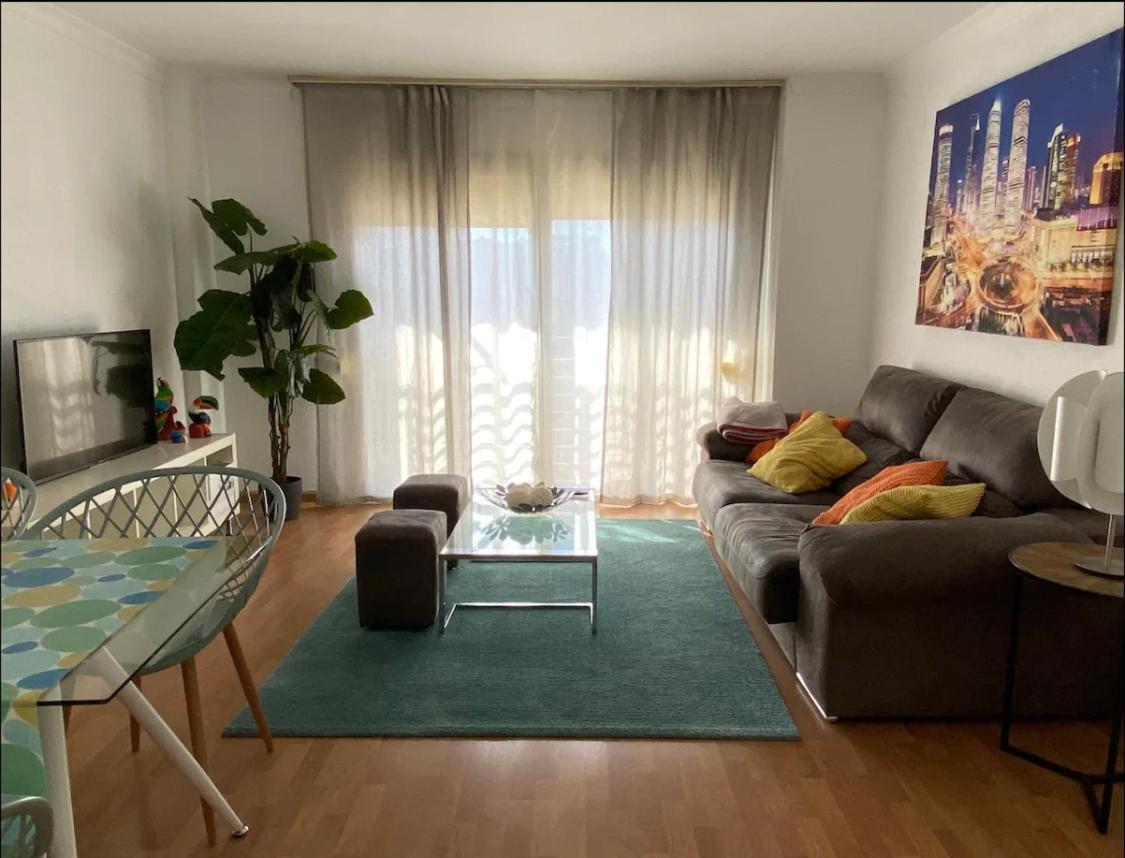 Confortable Habitacion Малага Экстерьер фото